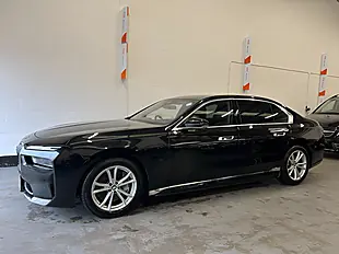 Used 2023 BMW 7 Series Excellence Black Sapphire - Interior and Exterior details 17