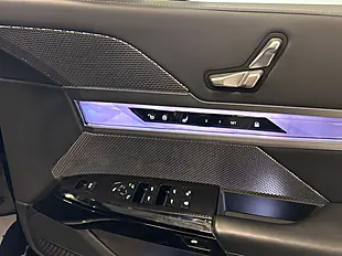 Used 2023 BMW 7 Series Excellence Black Sapphire - Interior and Exterior details 19