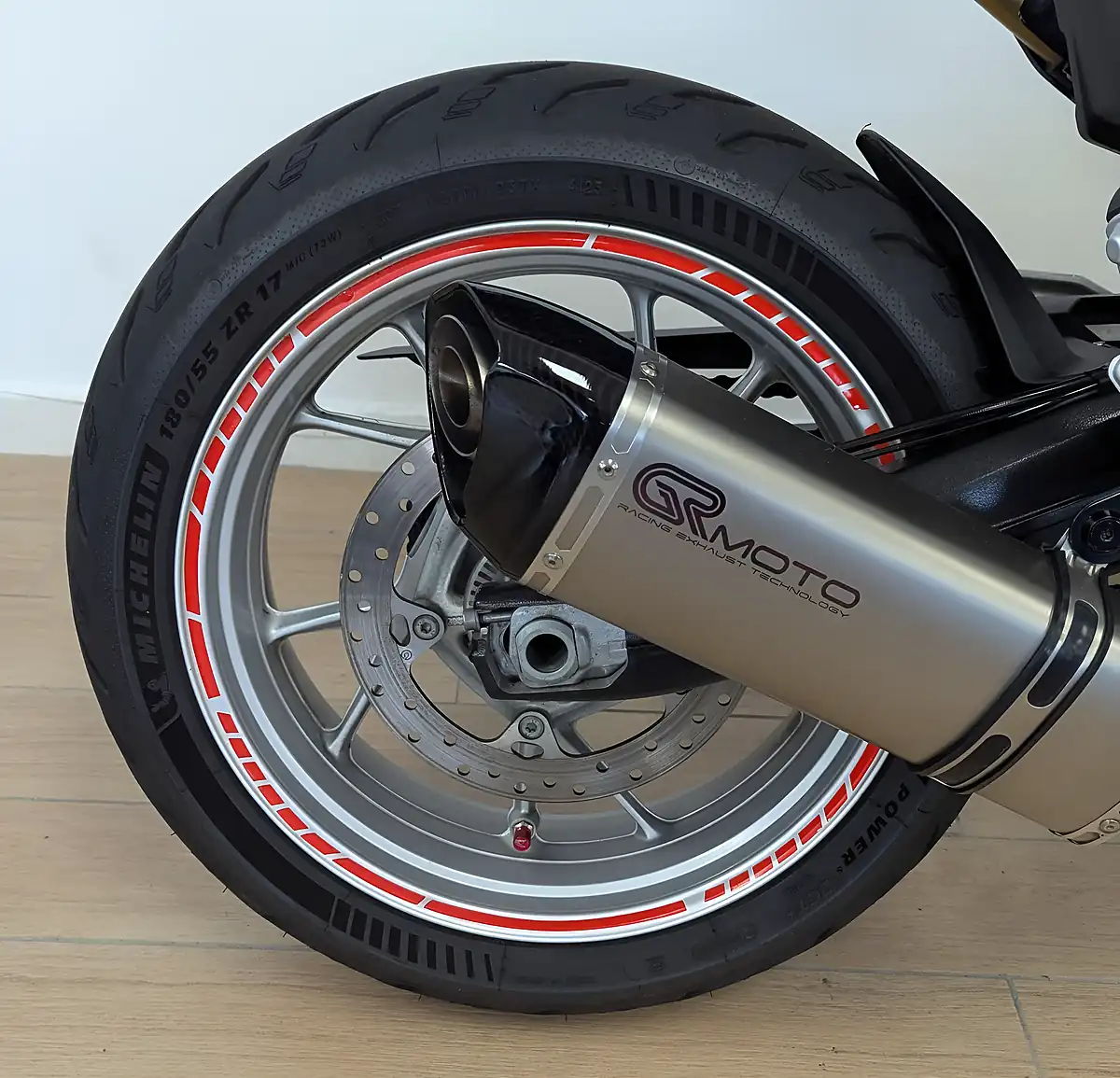 Used 2023 BMW F 900 R Se Black - Interior and Exterior details 14