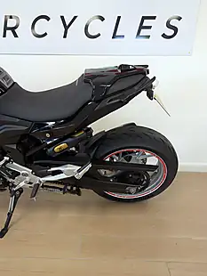 Used 2023 BMW F 900 R Se Black - Interior and Exterior details 20