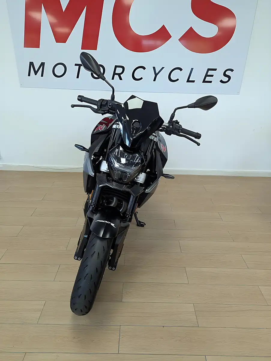 Used 2023 BMW F 900 R Se Black - Interior and Exterior details 3