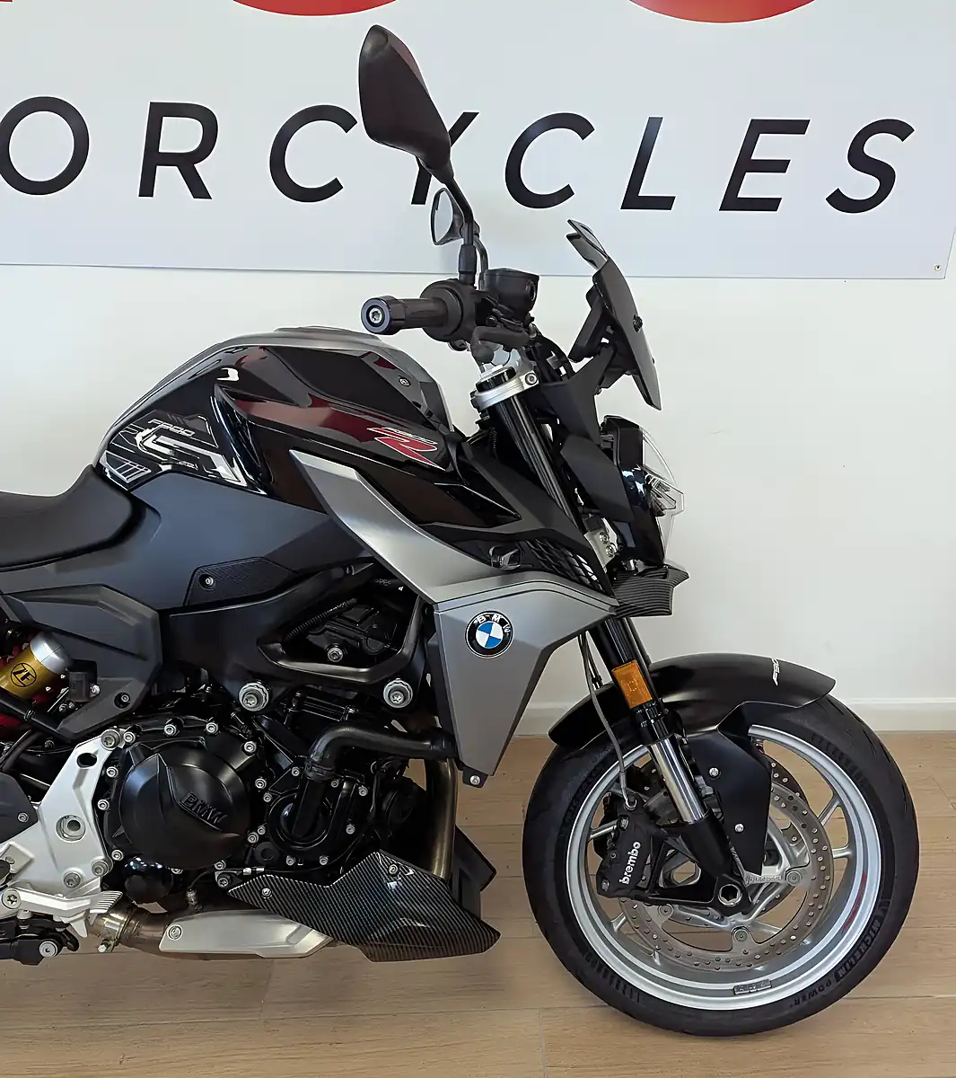 Used 2023 BMW F 900 R Se Black - Interior and Exterior details 7