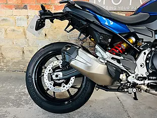 Used 2023 BMW F 900 Xr Sports Tourer Blue - Interior and Exterior details 10