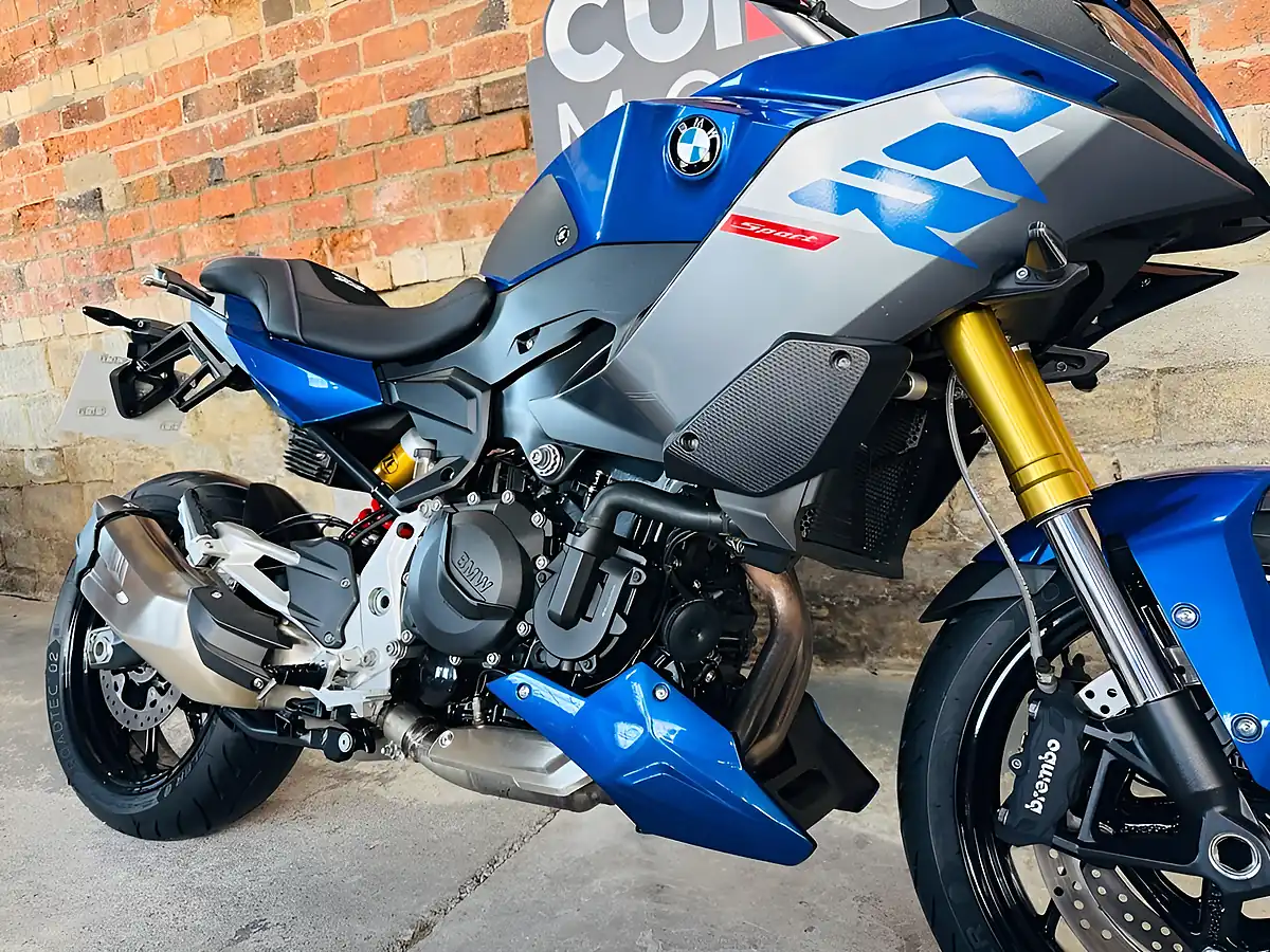 Used 2023 BMW F 900 Xr Sports Tourer Blue - Interior and Exterior details 6