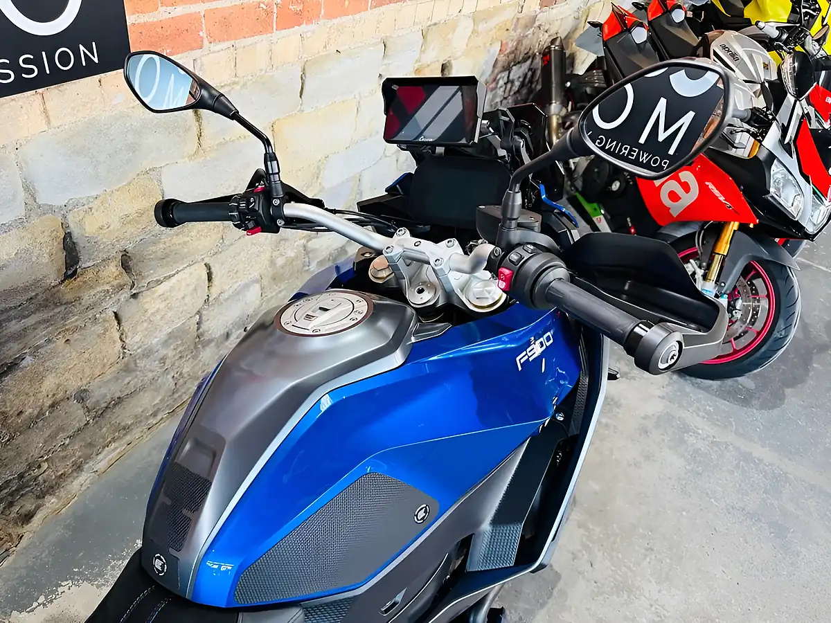 Used 2023 BMW F 900 Xr Sports Tourer Blue - Interior and Exterior details 8
