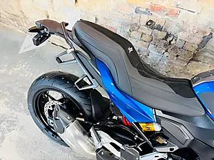 Used 2023 BMW F 900 Xr Sports Tourer Blue - Interior and Exterior details 9