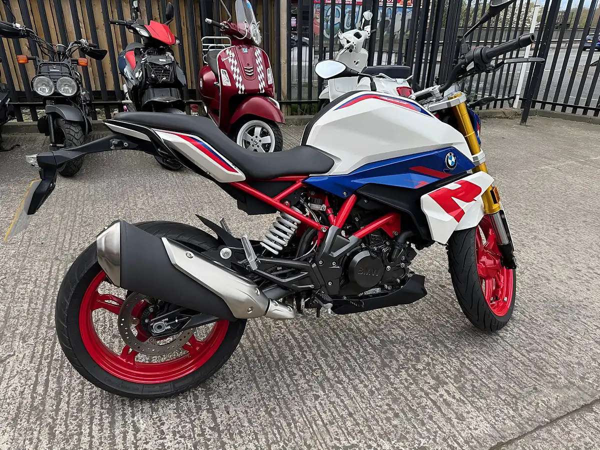 Used 2023 BMW G 310 R 310 White - Interior and Exterior details 2