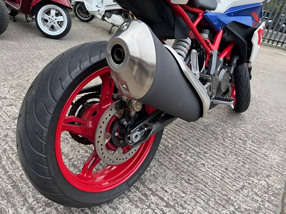 Used 2023 BMW G 310 R 310 White - Interior and Exterior details 8