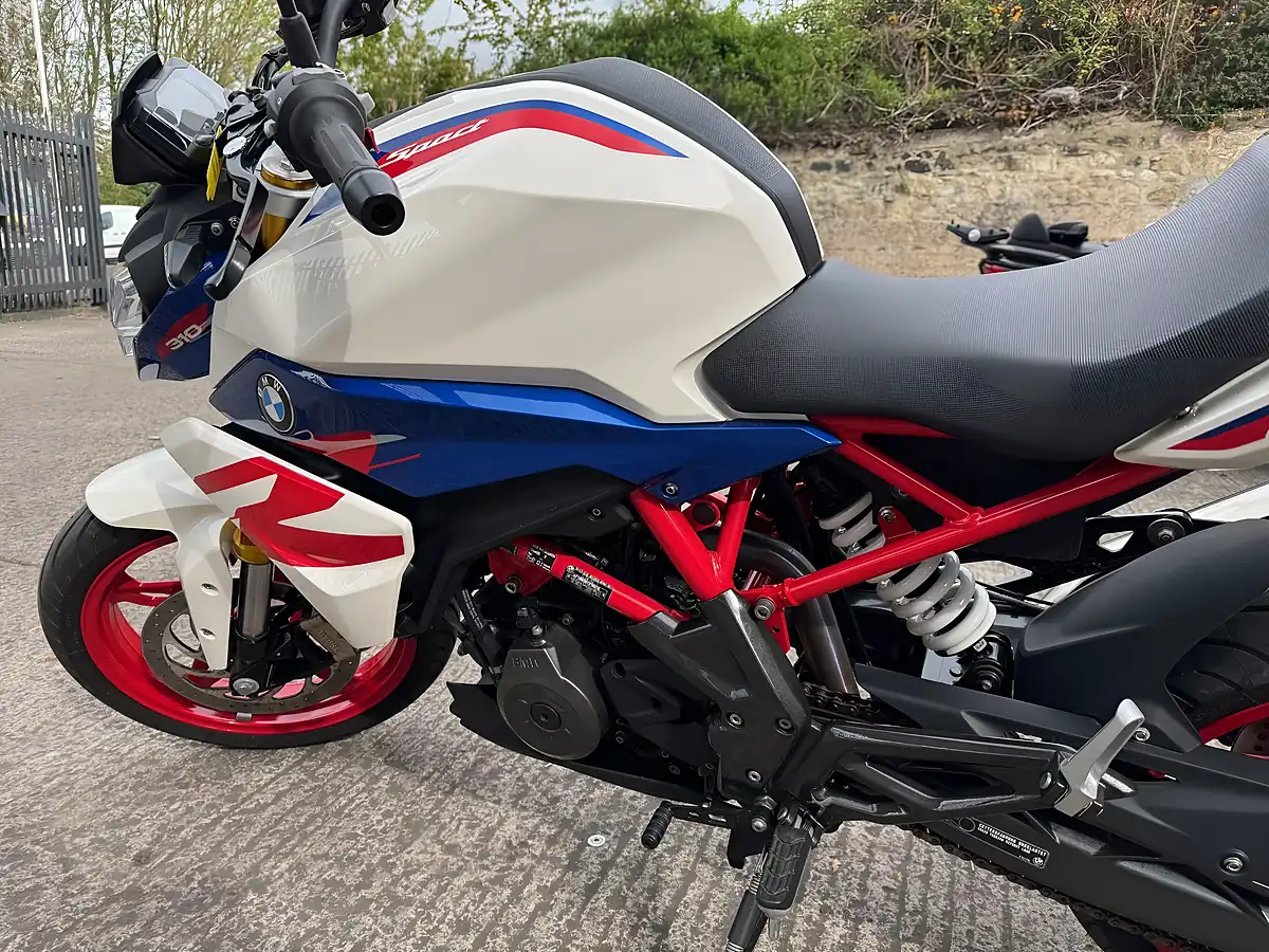 Used 2023 BMW G 310 R 310 White - Interior and Exterior details 9