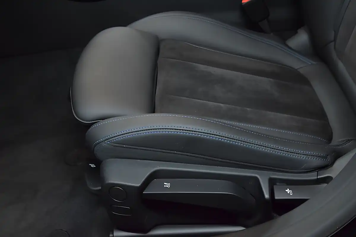Used 2023 BMW I4 M Sport Black - Interior and Exterior details 16