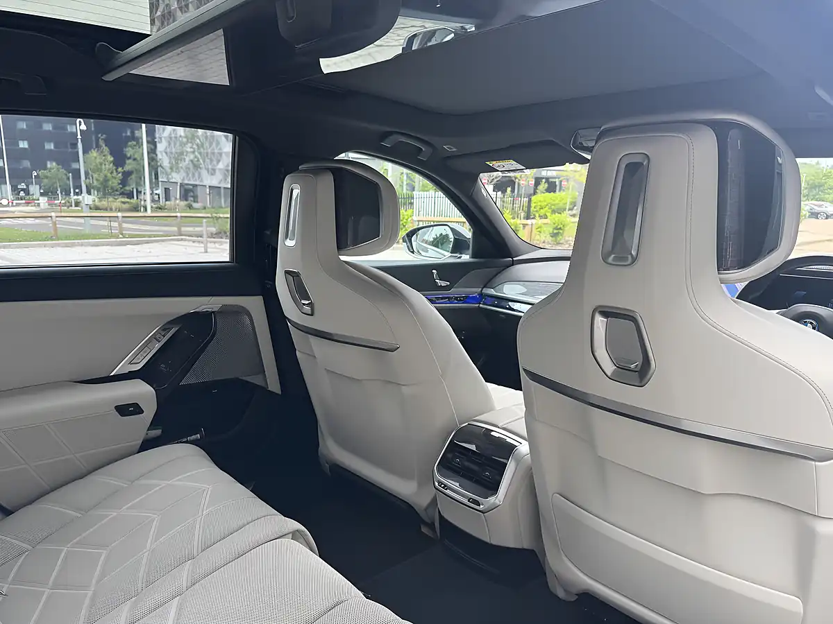 Used 2023 BMW I7 Excellence Pro Black - Interior and Exterior details 13