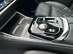 Used 2023 BMW I7 Excellence Pro Black Sapphire - Interior and Exterior details 10