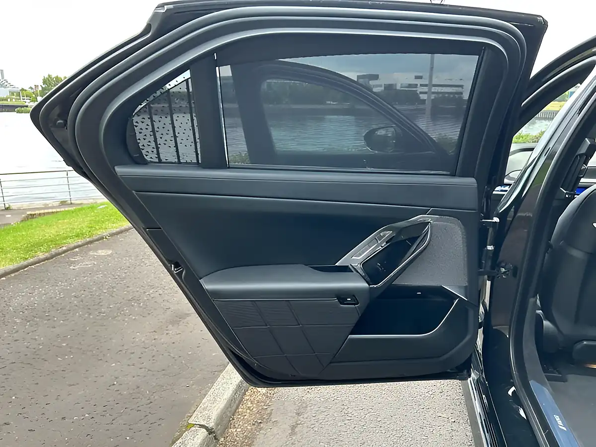 Used 2023 BMW I7 Excellence Pro Black Sapphire - Interior and Exterior details 13