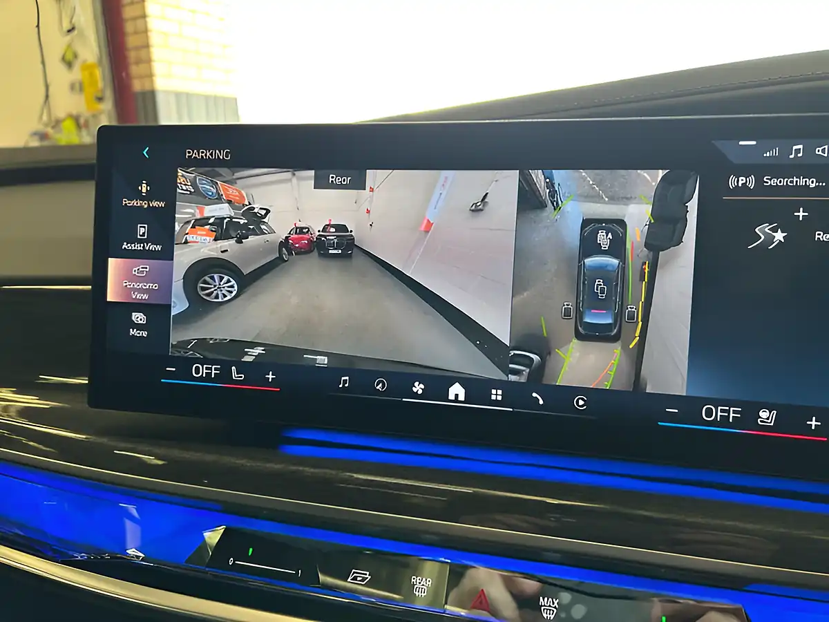 Used 2023 BMW I7 Excellence Pro Black Sapphire - Interior and Exterior details 16