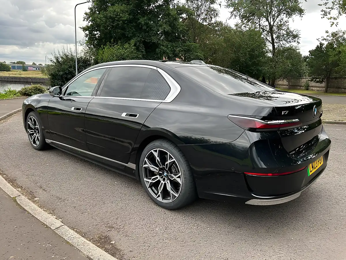 Used 2023 BMW I7 Excellence Pro Black Sapphire - Interior and Exterior details 4