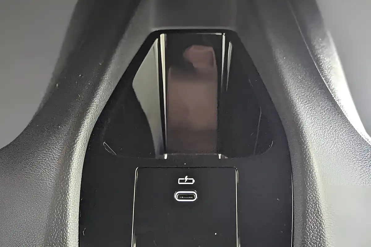 Used 2023 BMW Ix M Sport Black - Interior and Exterior details 13