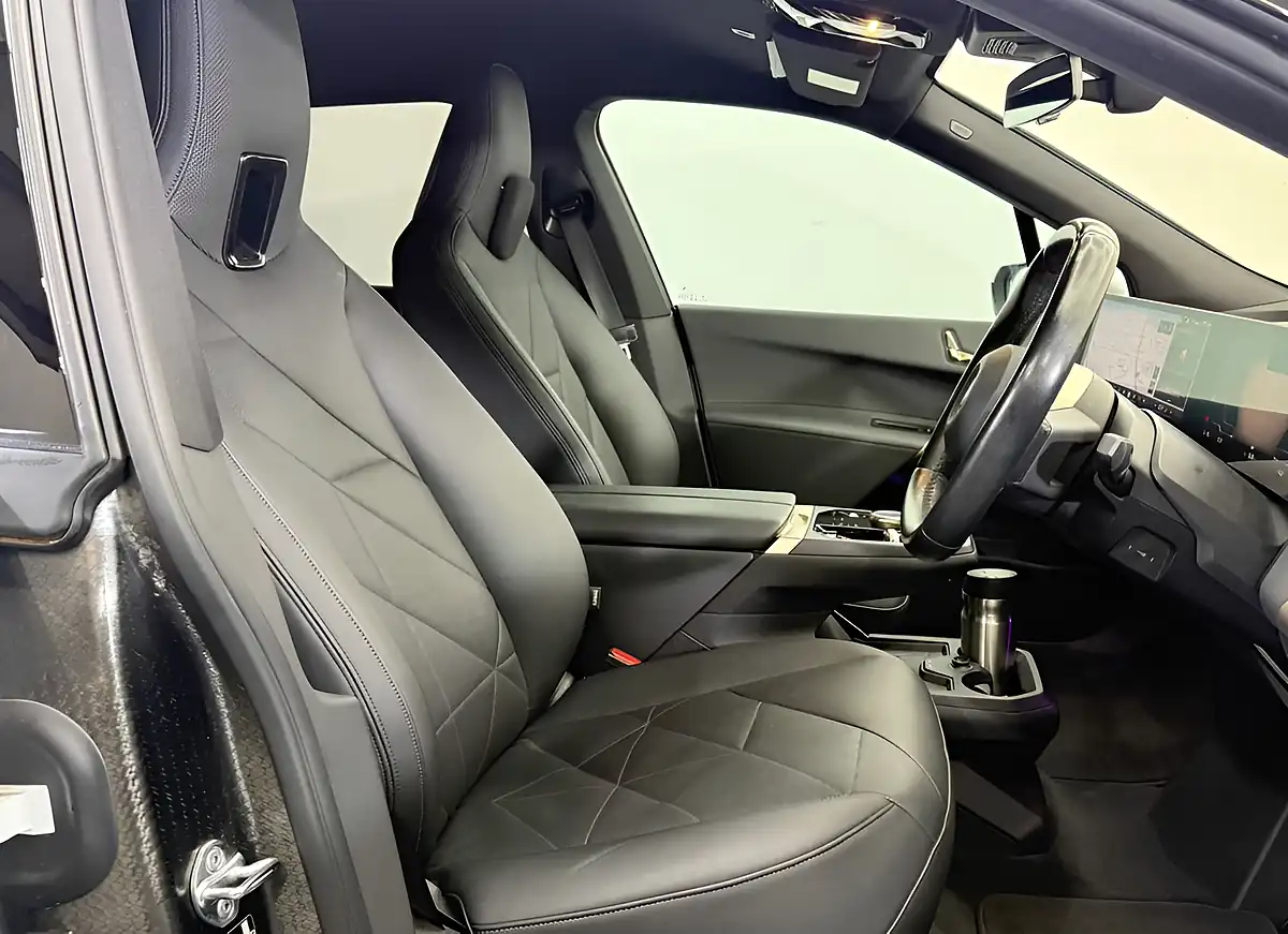 Used 2023 BMW Ix M Sport White - Interior and Exterior details 11