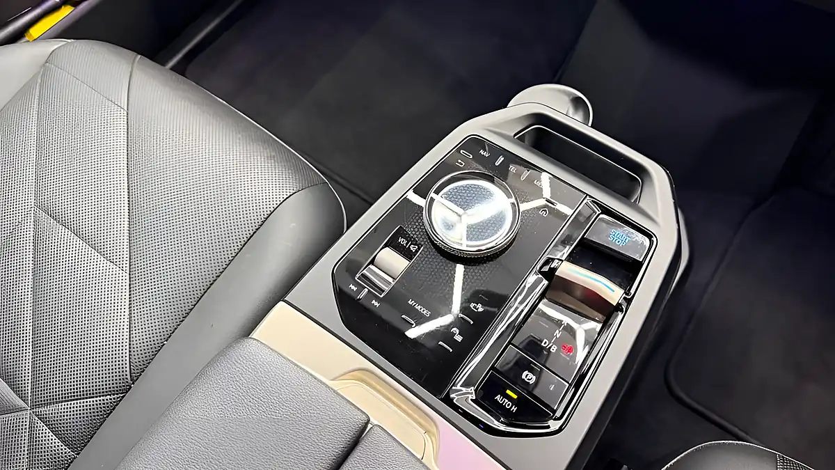 Used 2023 BMW Ix M Sport White - Interior and Exterior details 14