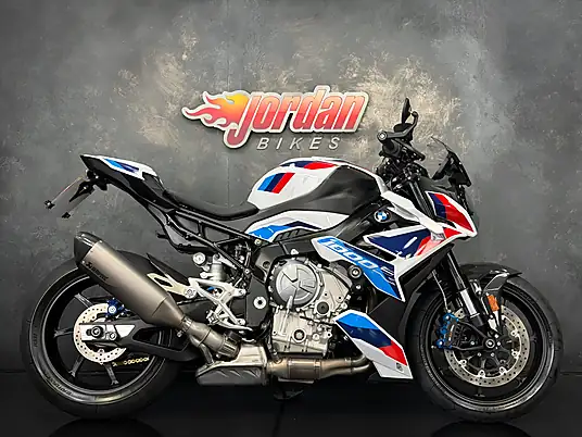 2023 BMW M 1000 R