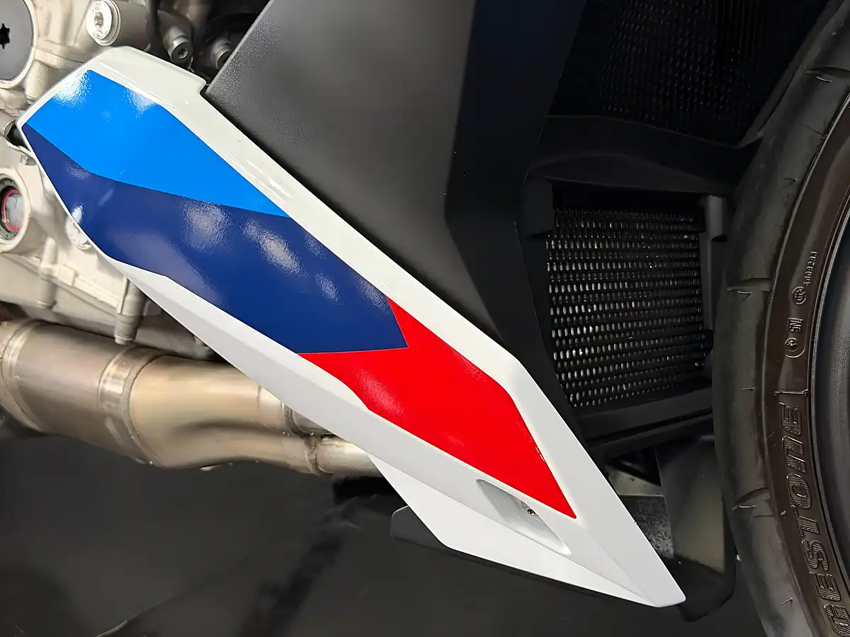 Used 2023 BMW M 1000 R 1000 Multicolour - Interior and Exterior details 14
