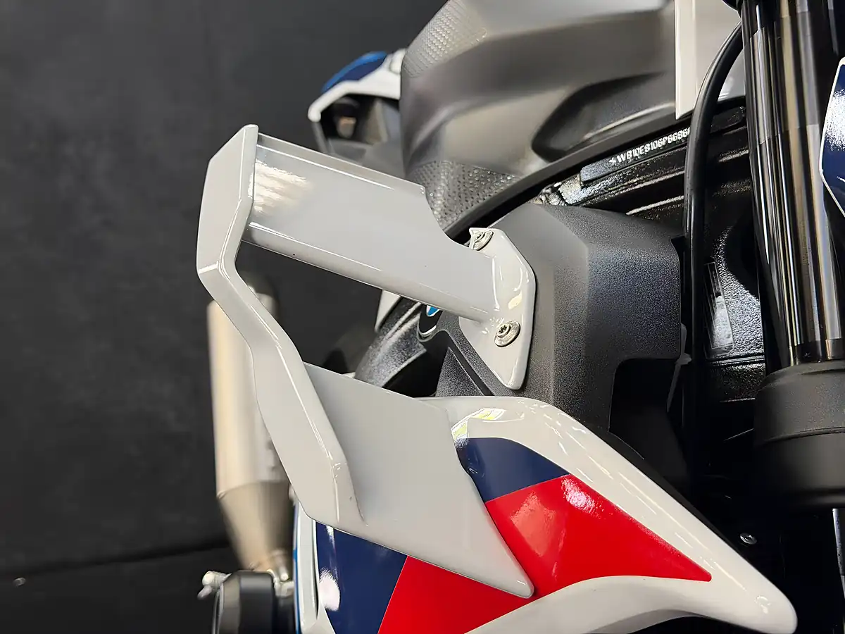 Used 2023 BMW M 1000 R 1000 Multicolour - Interior and Exterior details 16