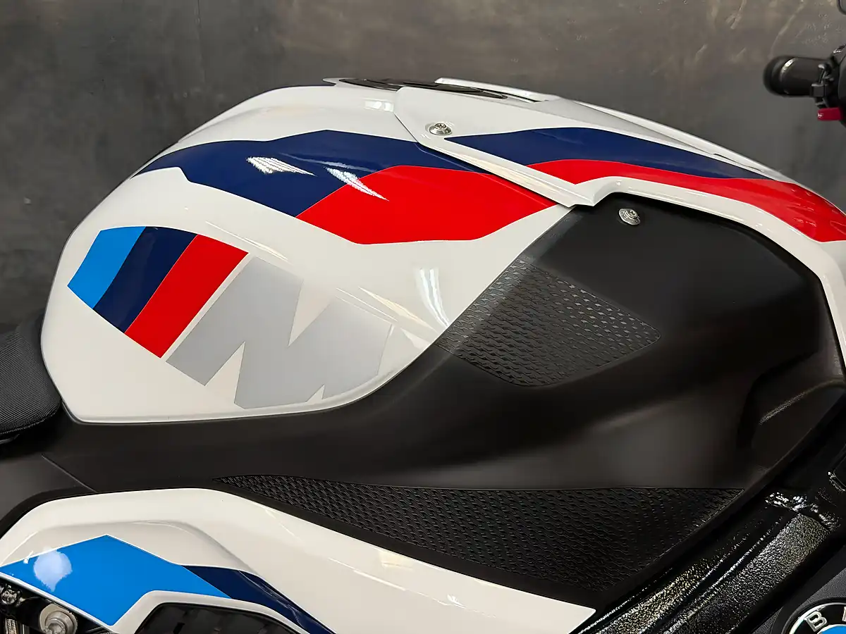 Used 2023 BMW M 1000 R 1000 Multicolour - Interior and Exterior details 19