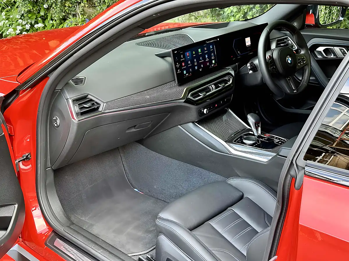 Used 2023 BMW M2 M Performance Pack Toronto Red - Interior and Exterior details 7