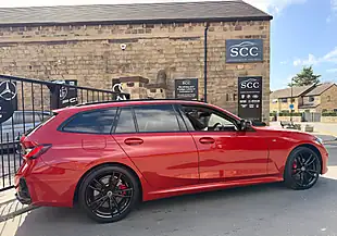 Used 2023 BMW M340d Touring Melbourne Red - Interior and Exterior details 10