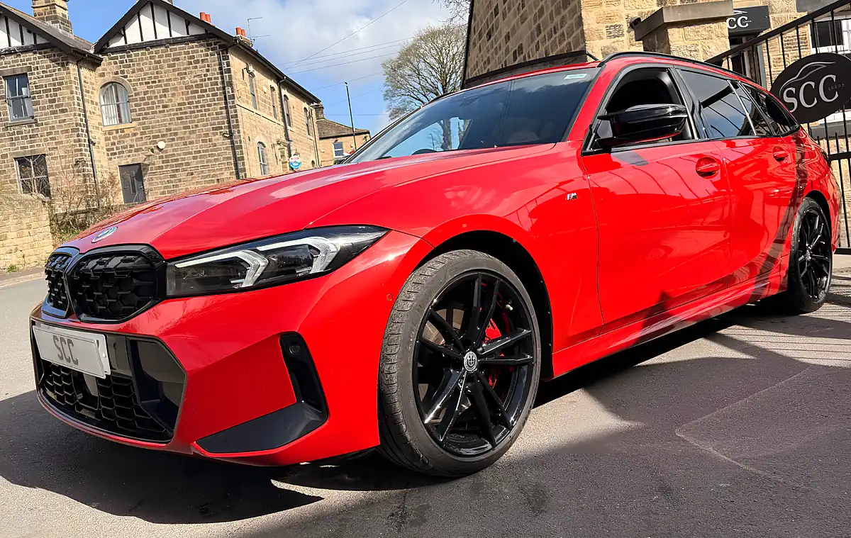 Used 2023 BMW M340d Touring Melbourne Red - Interior and Exterior details 6