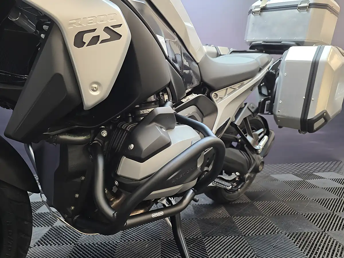Used 2023 BMW R 1300 Gs White - Interior and Exterior details 14