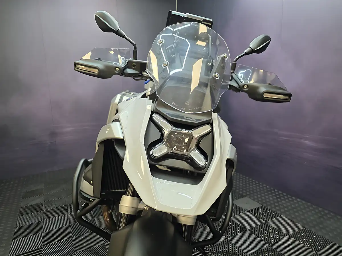 Used 2023 BMW R 1300 Gs White - Interior and Exterior details 8