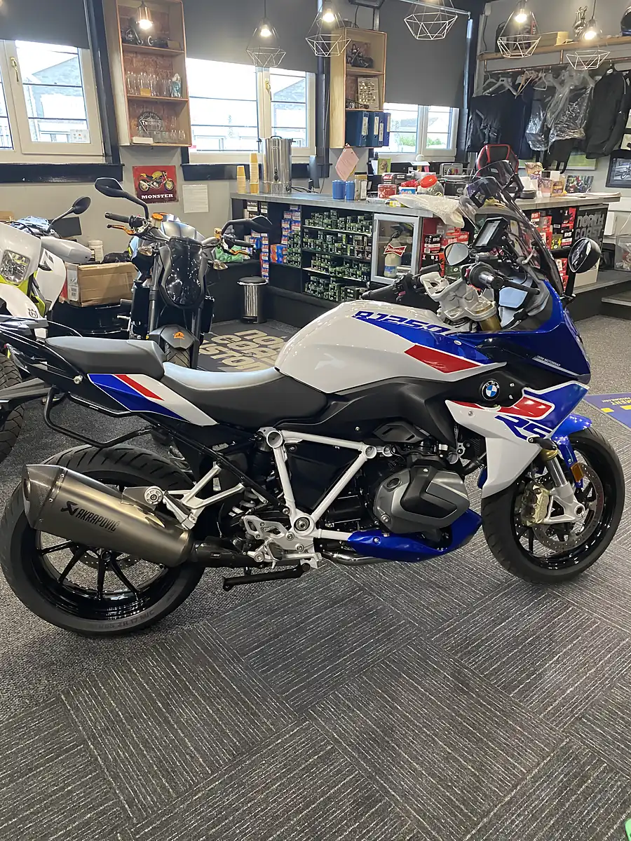 Used 2023 BMW R1250 Se - Front View