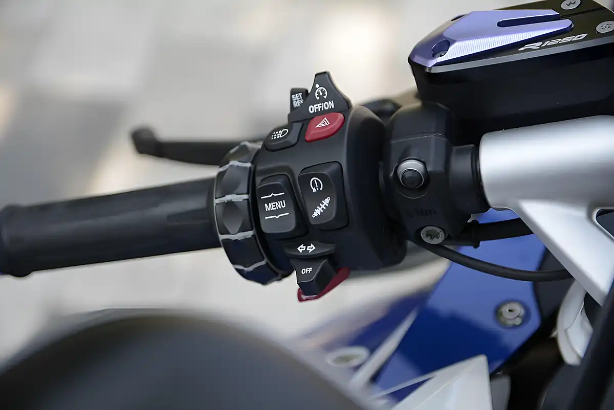 Used 2023 BMW R1250RS Se Multicolour - Interior and Exterior details 17