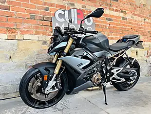 Used 2023 BMW S 1000 R Sport Blue - Interior and Exterior details 12