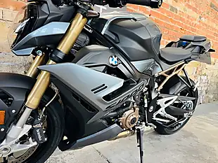 Used 2023 BMW S 1000 R Sport Blue - Interior and Exterior details 15