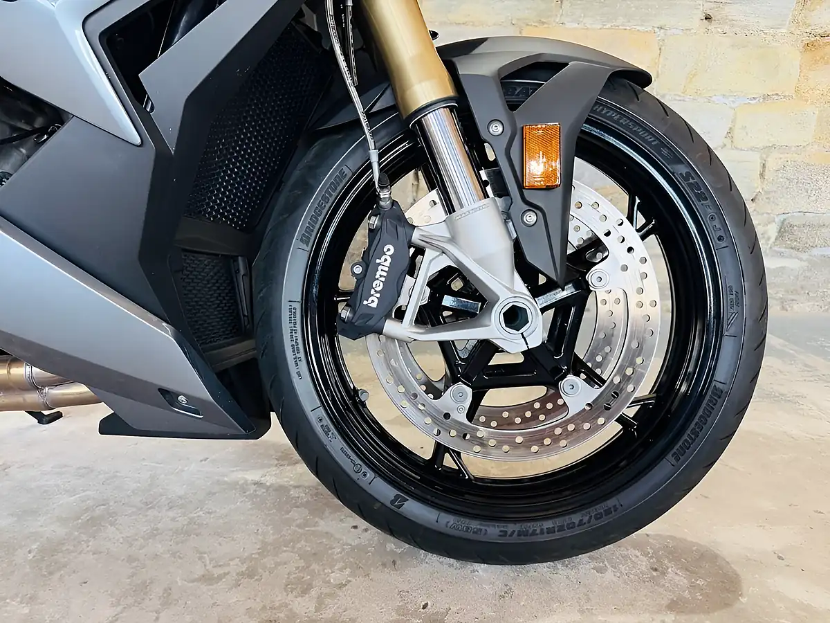 Used 2023 BMW S 1000 R Sport Blue - Interior and Exterior details 5