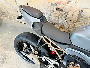 Used 2023 BMW S 1000 R Sport Blue - Interior and Exterior details 9
