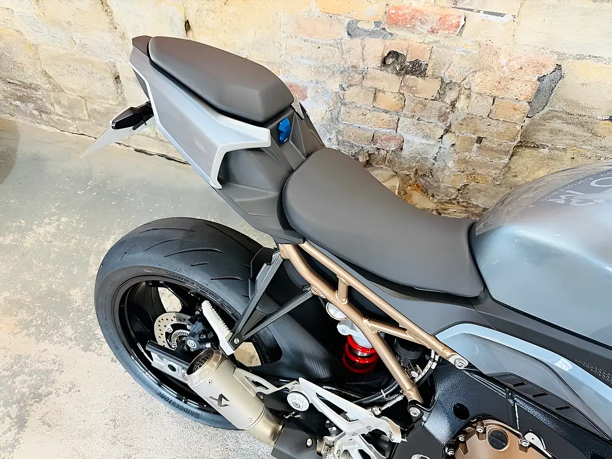Used 2023 BMW S 1000 R Sport Blue - Interior and Exterior details 9