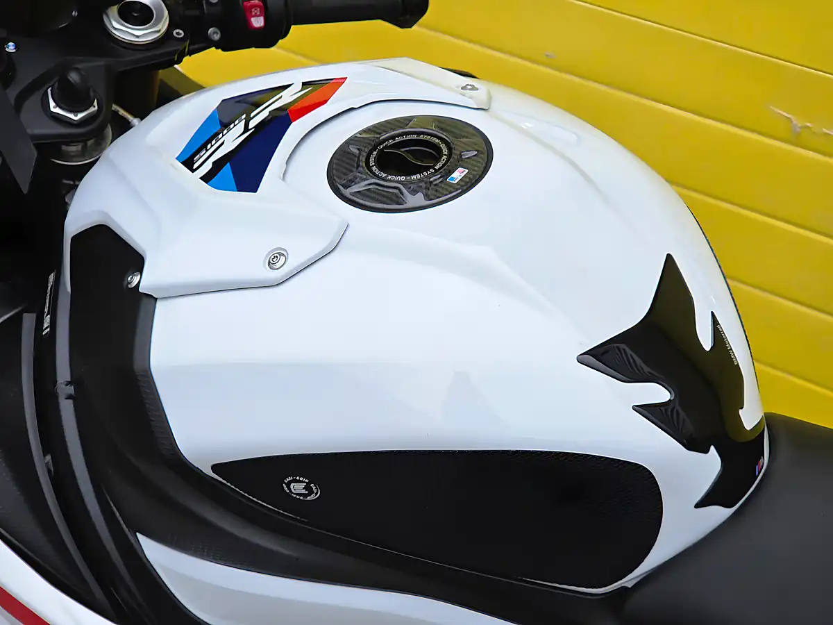 Used 2023 BMW S 1000 Rr M Sport Multi-Coloured - Interior and Exterior details 17