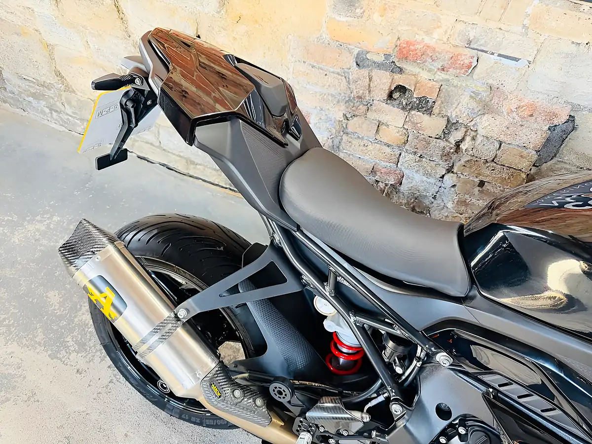 Used 2023 BMW S 1000 Rr Sport Black - Interior and Exterior details 9