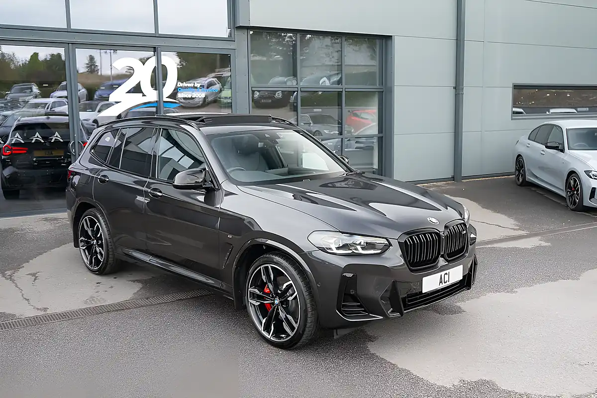 Used 2023 BMW X3 M40d Sophisto Grey - Interior and Exterior details 5