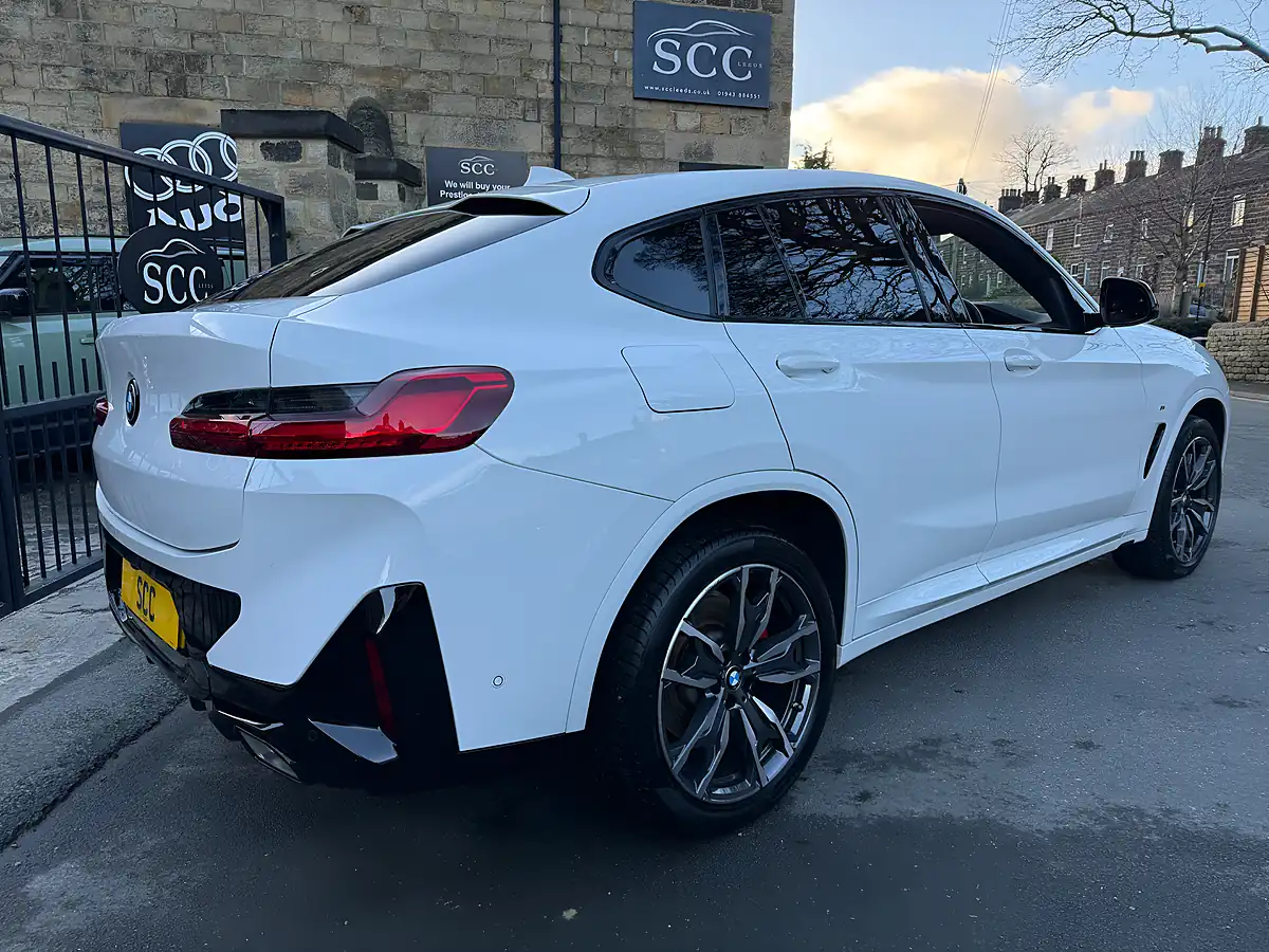 Used 2023 BMW X4 M Sport Pro Alpine White - Interior and Exterior details 11