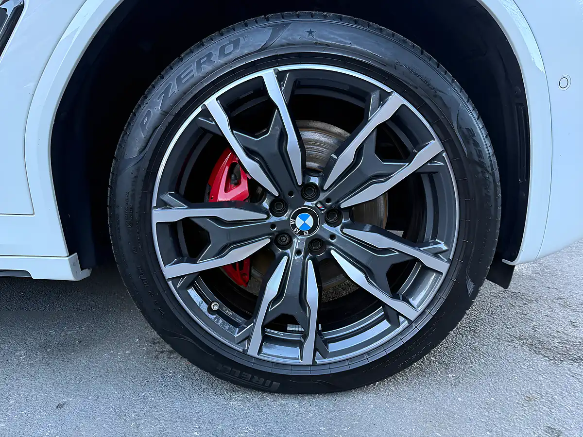 Used 2023 BMW X4 M Sport Pro Alpine White - Interior and Exterior details 14