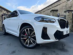 Used 2023 BMW X4 M Sport Pro Alpine White - Interior and Exterior details 5
