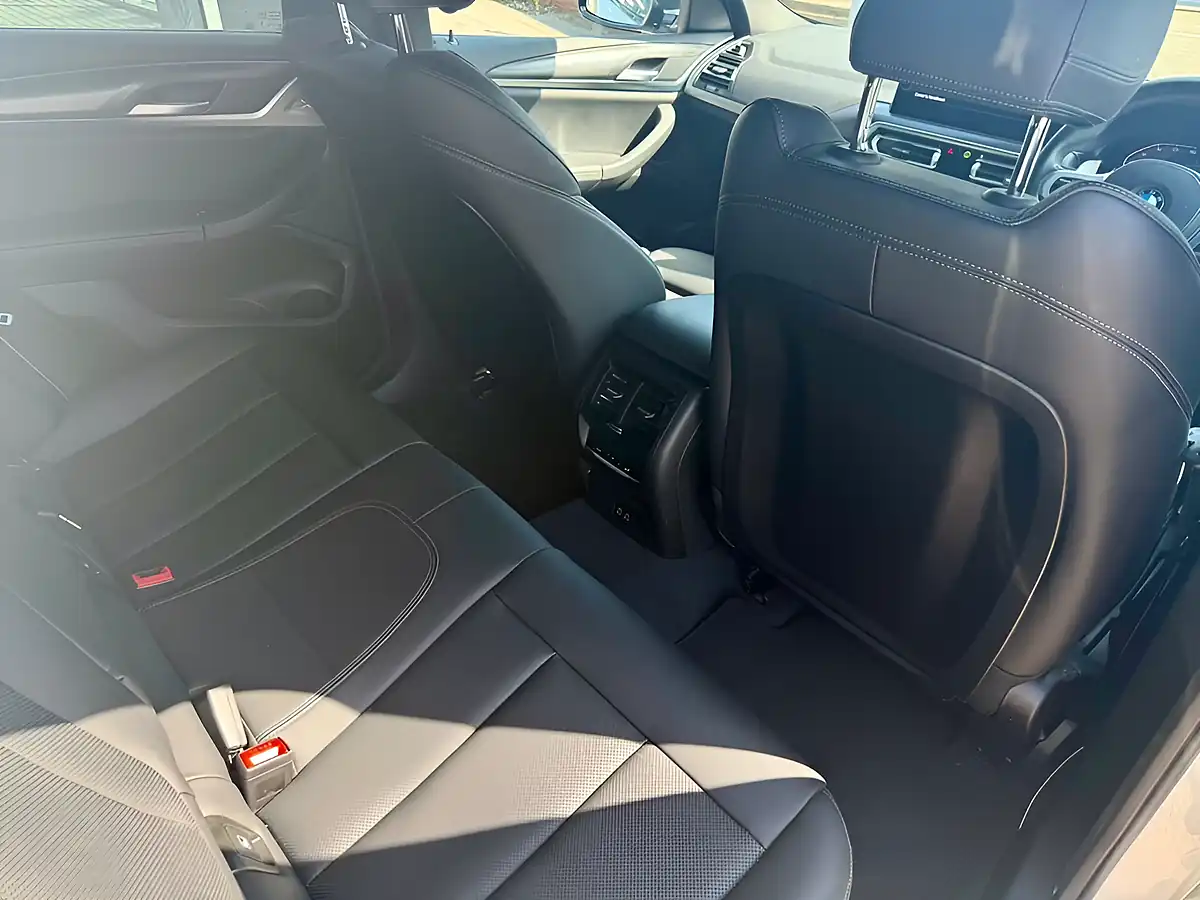 Used 2023 BMW X4 M Sport White - Interior and Exterior details 12