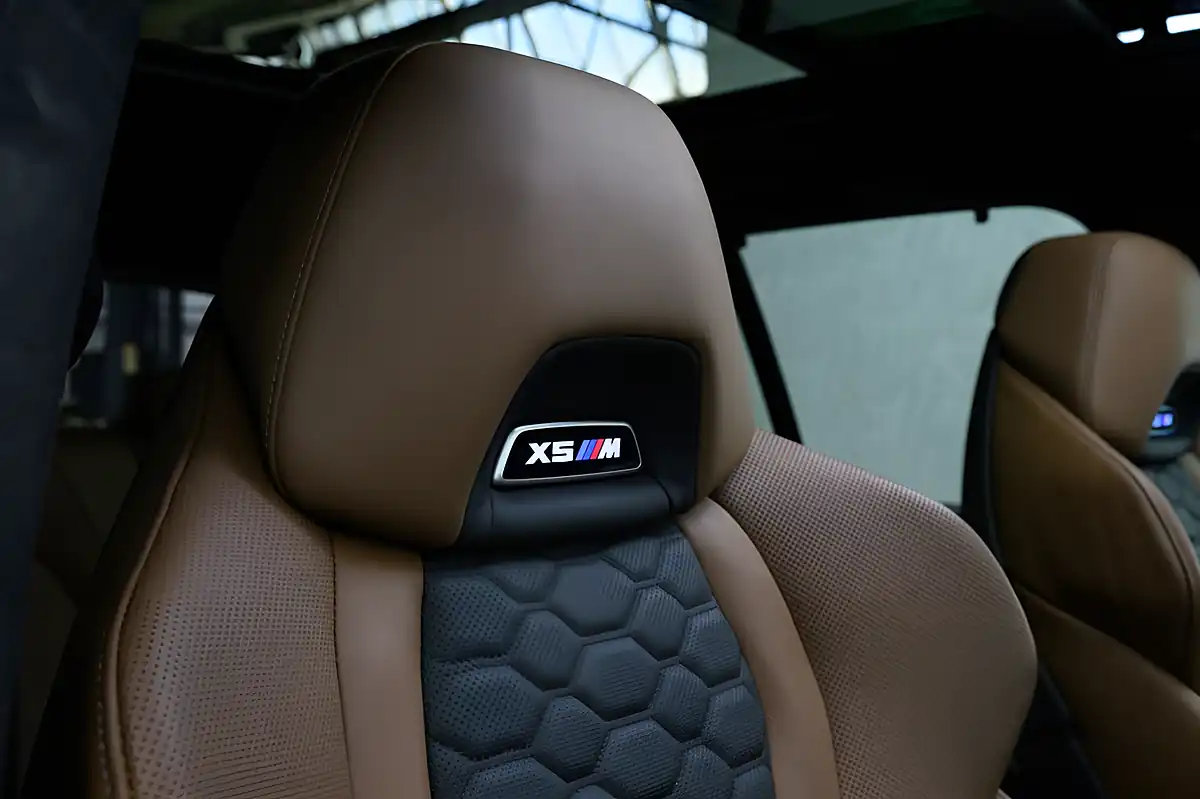 Used 2023 BMW X5 M Competition Blue - Interior and Exterior details 11