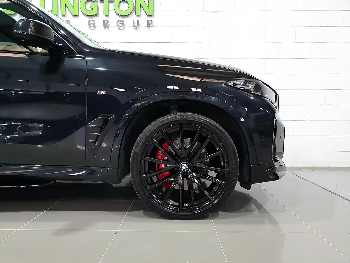 Used 2023 BMW X5 M Sport Black - Interior and Exterior details 14