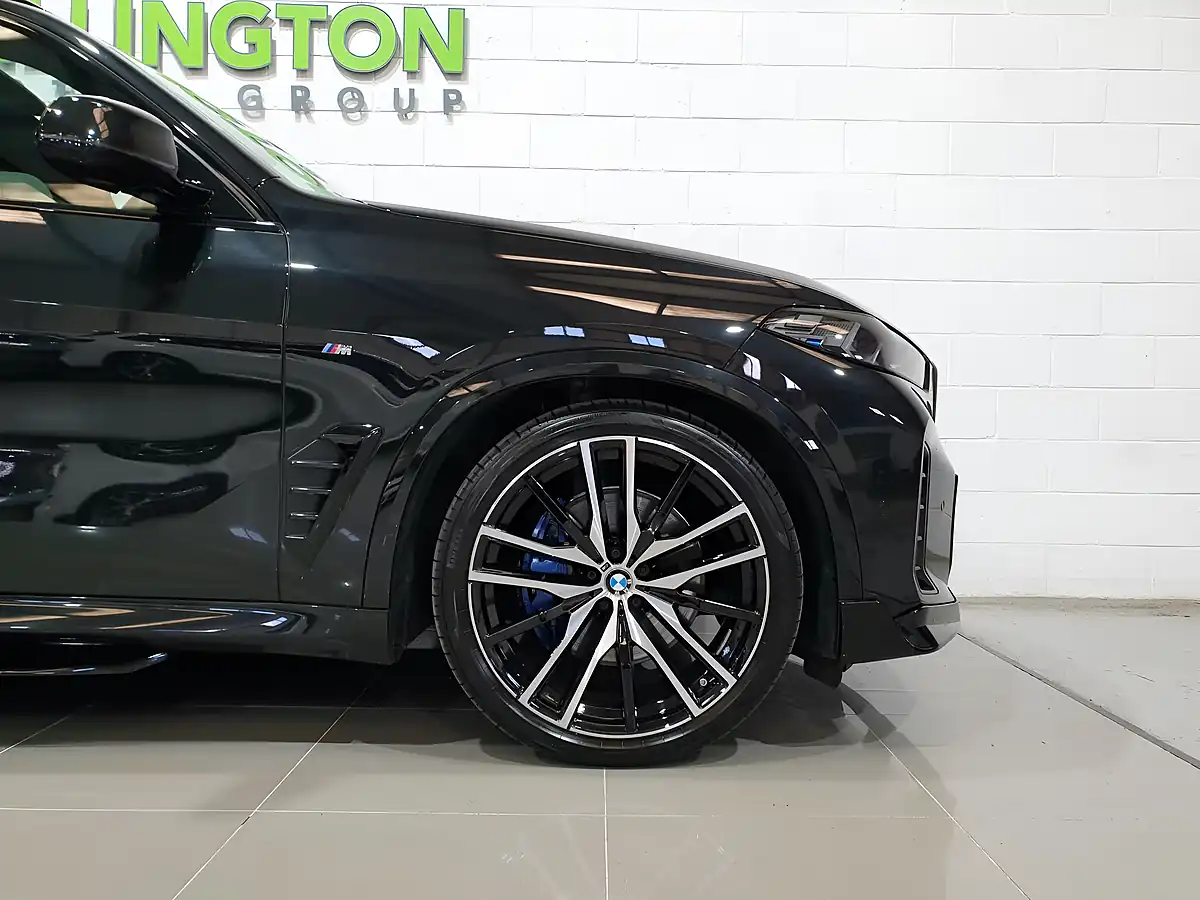 Used 2023 BMW X5 M Sport Black - Interior and Exterior details 15