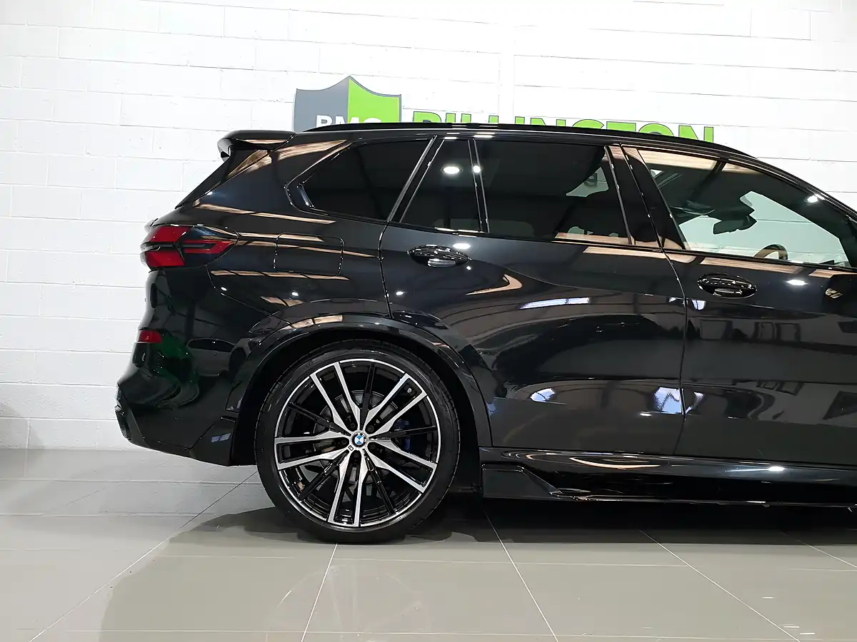 Used 2023 BMW X5 M Sport Black - Interior and Exterior details 16