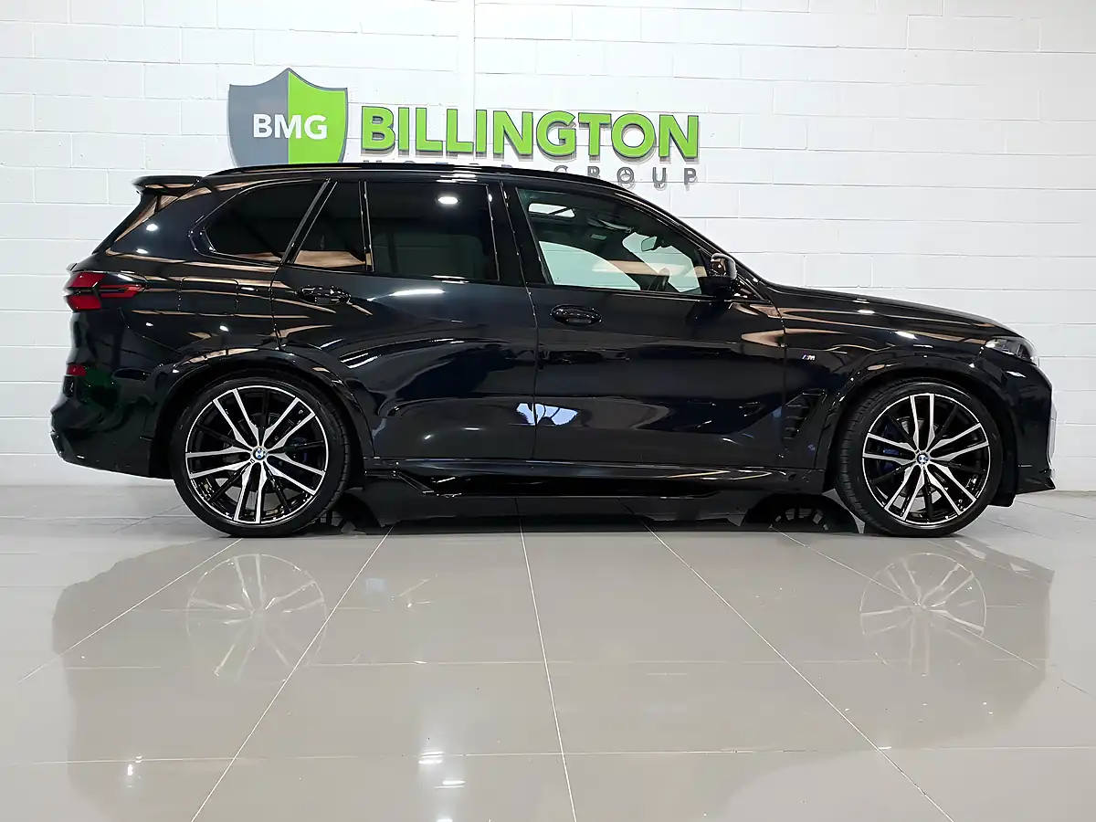Used 2023 BMW X5 M Sport Black - Interior and Exterior details 8